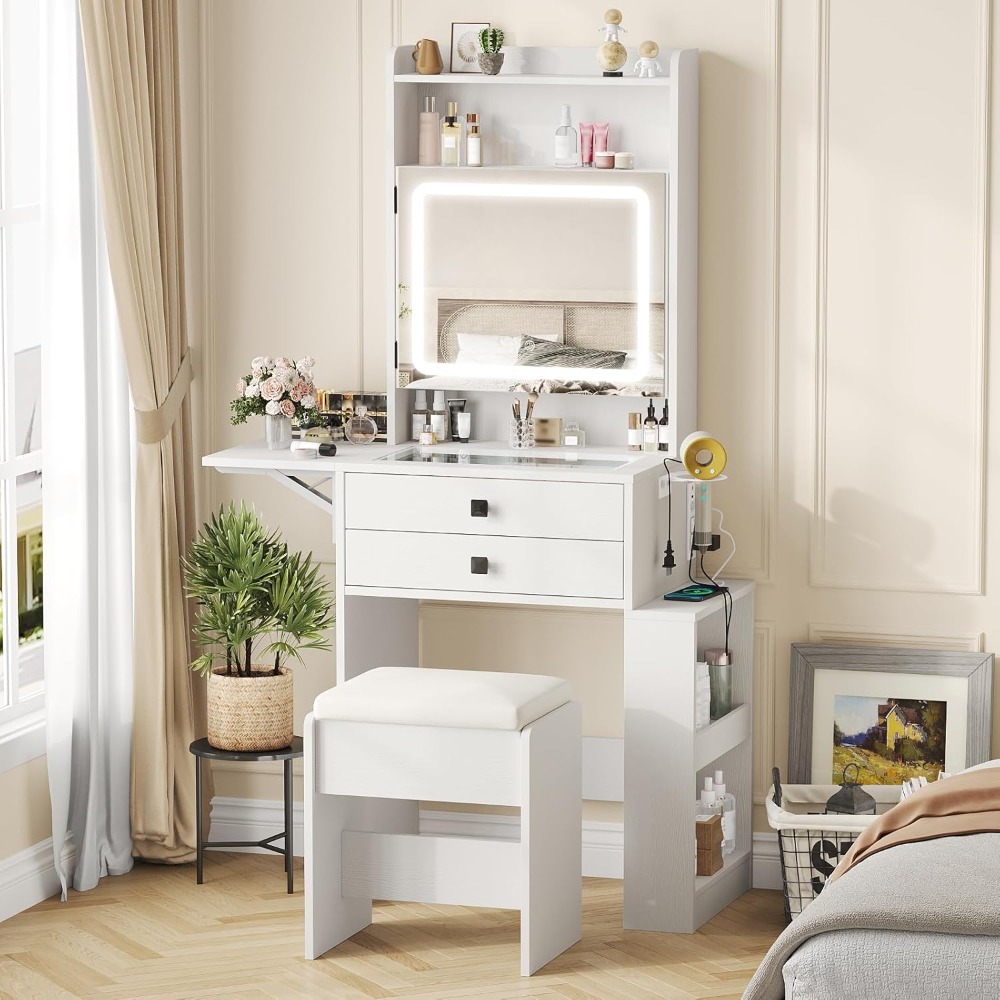 Desk Setup In Small Bedroom - Pequeño tocador de maquillaje con 3