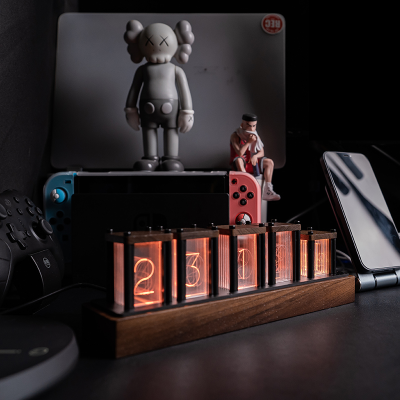 Reloj de tubo Nixie simulado R - Desk Setup Youtube reseña y precio